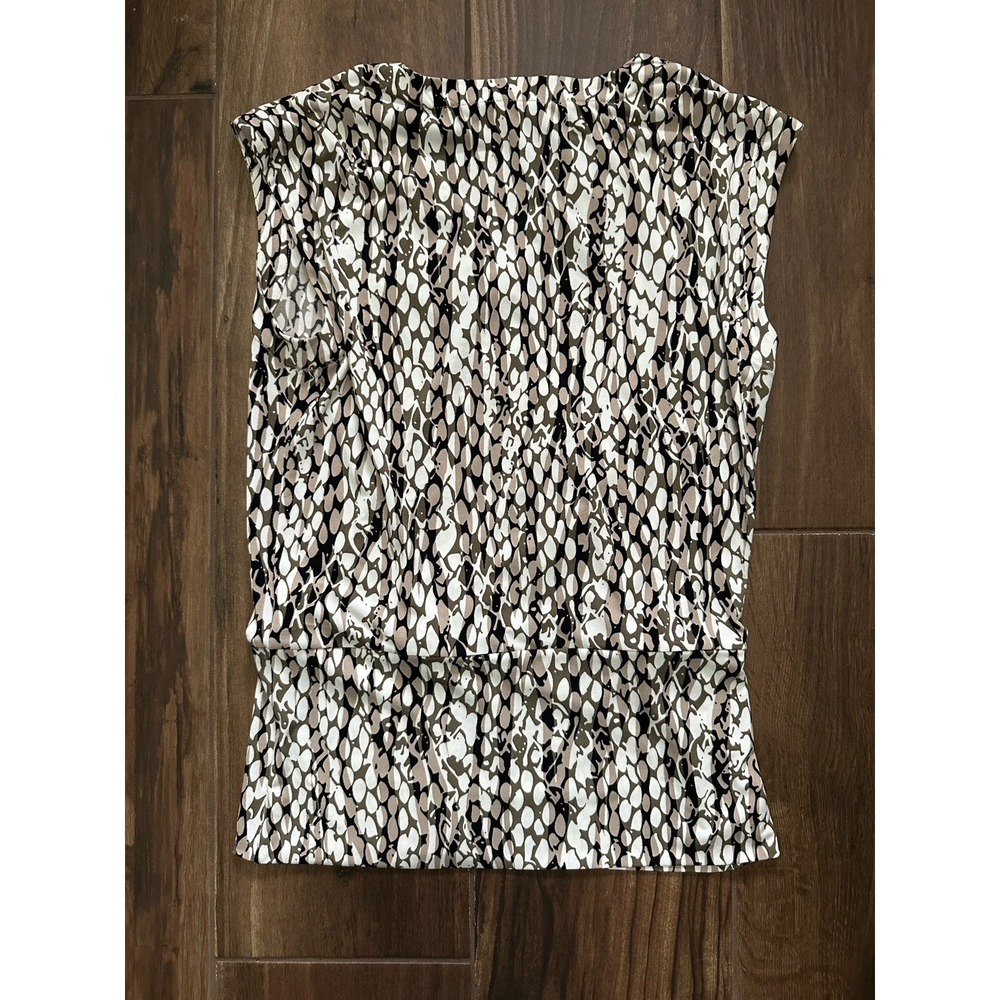 Ellen Tracy Womens Pebble Print Faux Wrap Sleeveless Blouse Black Tan White M - Picture 2 of 7